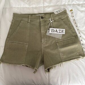 DAZE Knockout High Waist Cargo Denim Cutoff Matcha Green Shorts Size 29 New